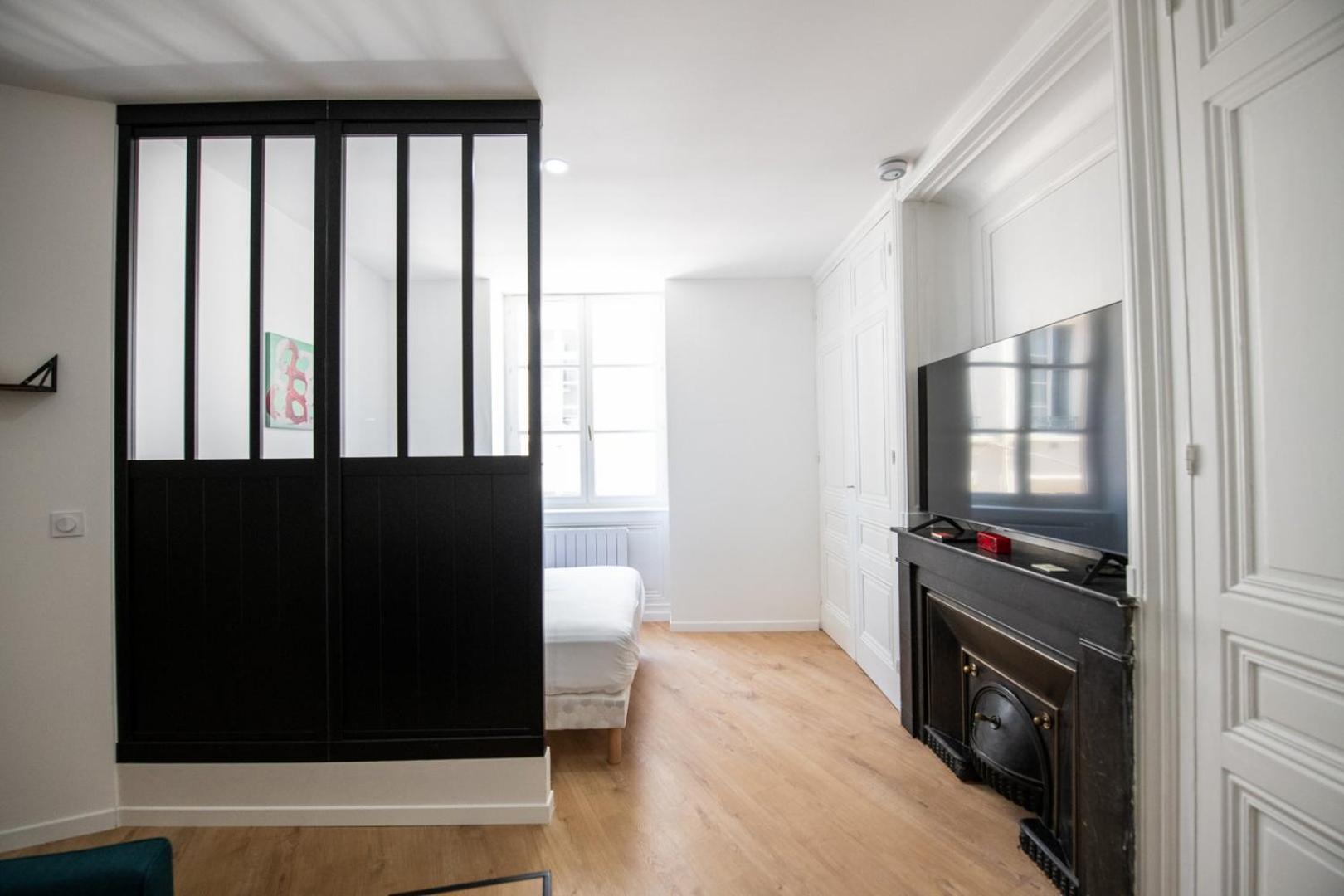L'Arty - Tres Joli Studio Moderne Place Valmy Lyon Eksteriør billede